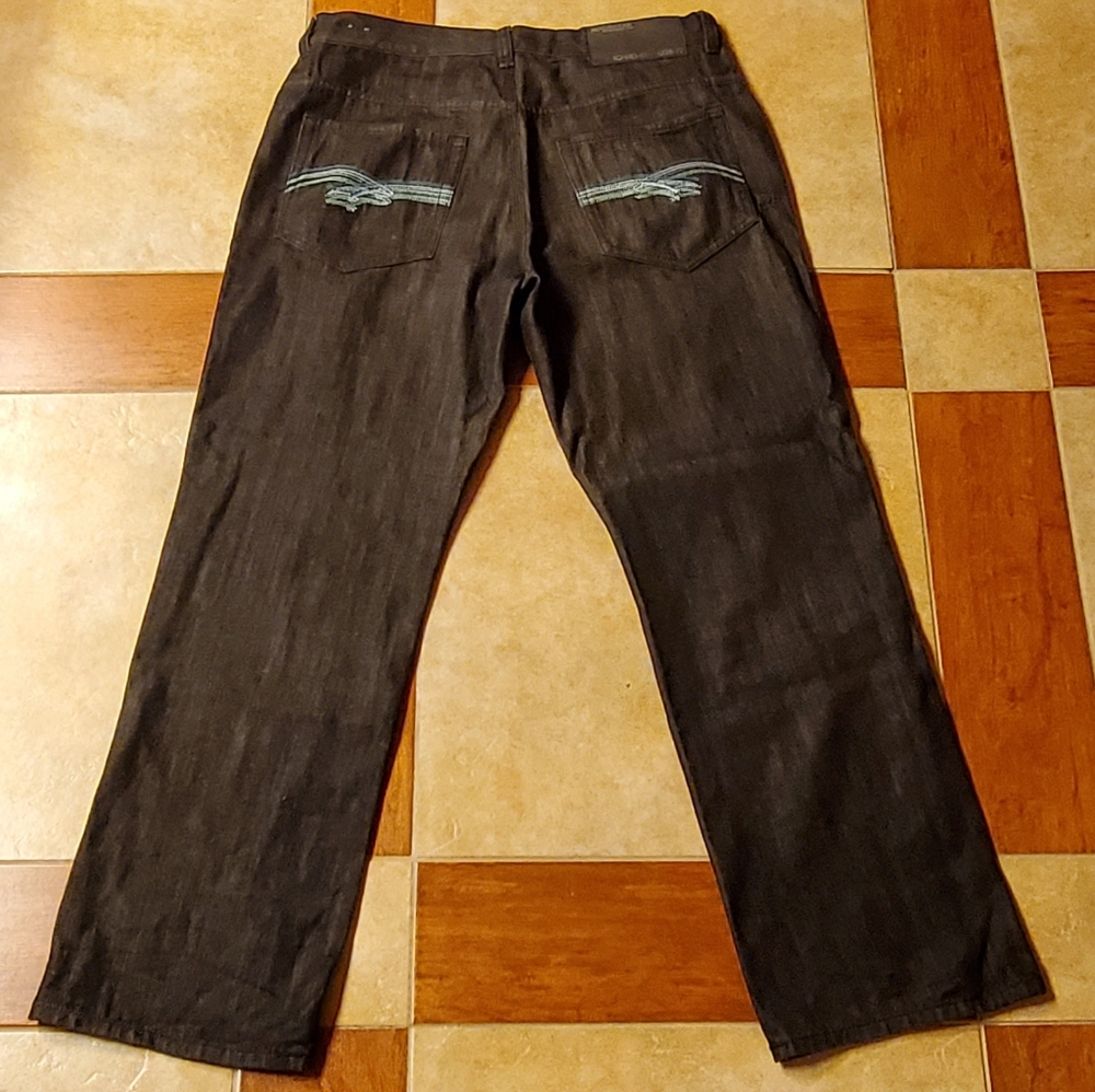 JAY- Z ROCAWEAR Jeans - Picture 2 of 5
